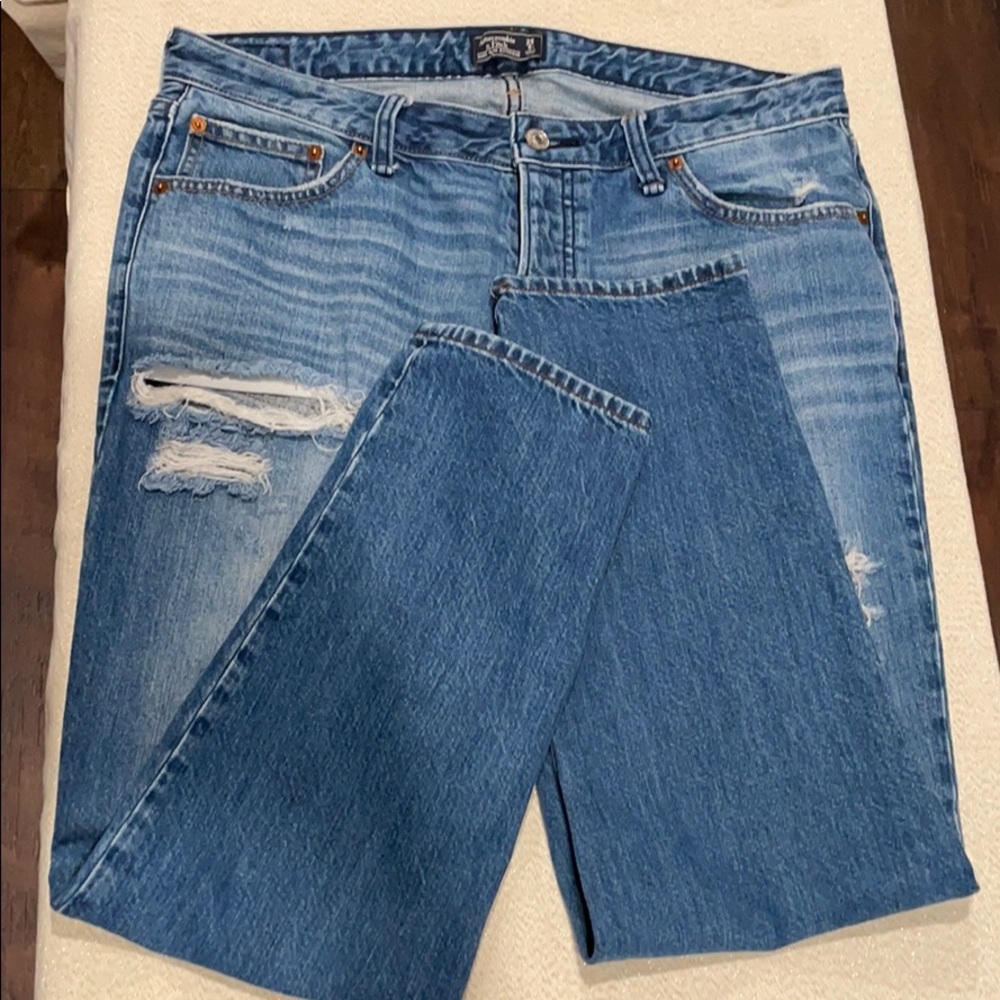 Jeans - Picture 2 of 4